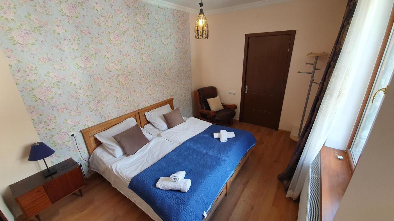 Guest House Sandro คัซเบกี ภายนอก รูปภาพ