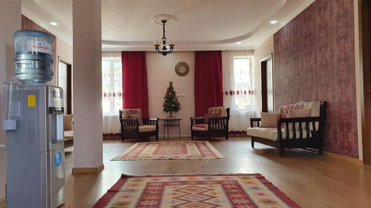 Guest House Sandro คัซเบกี ภายนอก รูปภาพ